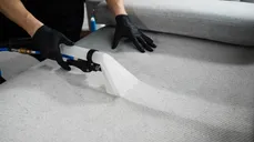 Desde $23: Limpieza de Sofá