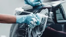 Paga $20: Limpieza y Encerado de Auto