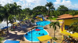 Paga $78: Estadía en Resort en Santiago